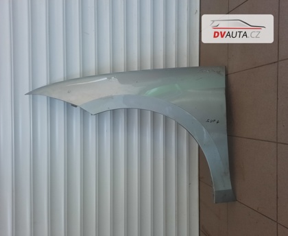 Levý přední blatník Superb IV